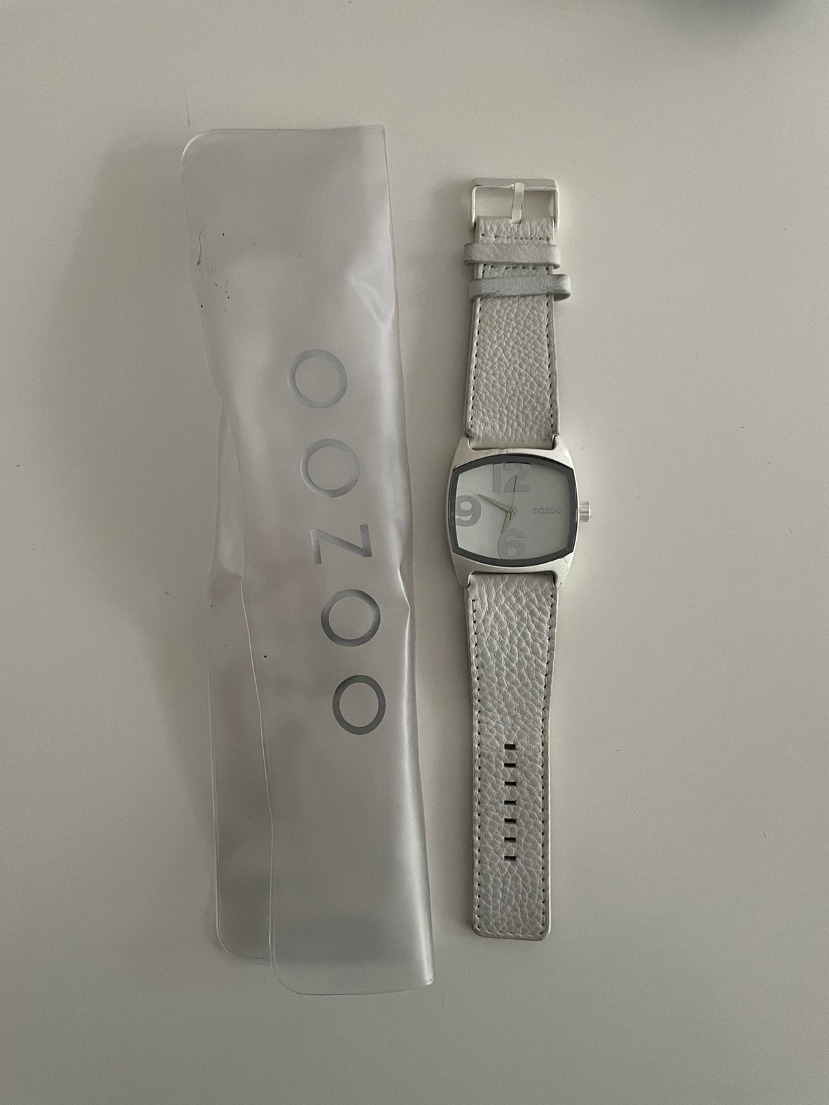 OOZOO horloge wit, Overige merken, Polshorloge, Ophalen of Verzenden, Zo goed als nieuw