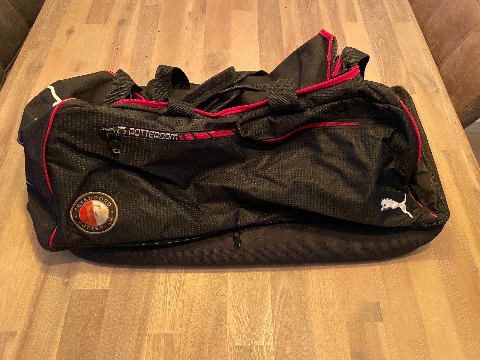 Feyenoord Puma voetbaltas, Sieraden, Tassen en Uiterlijk, Tassen | Sporttassen, Ophalen of Verzenden, Gebruikt