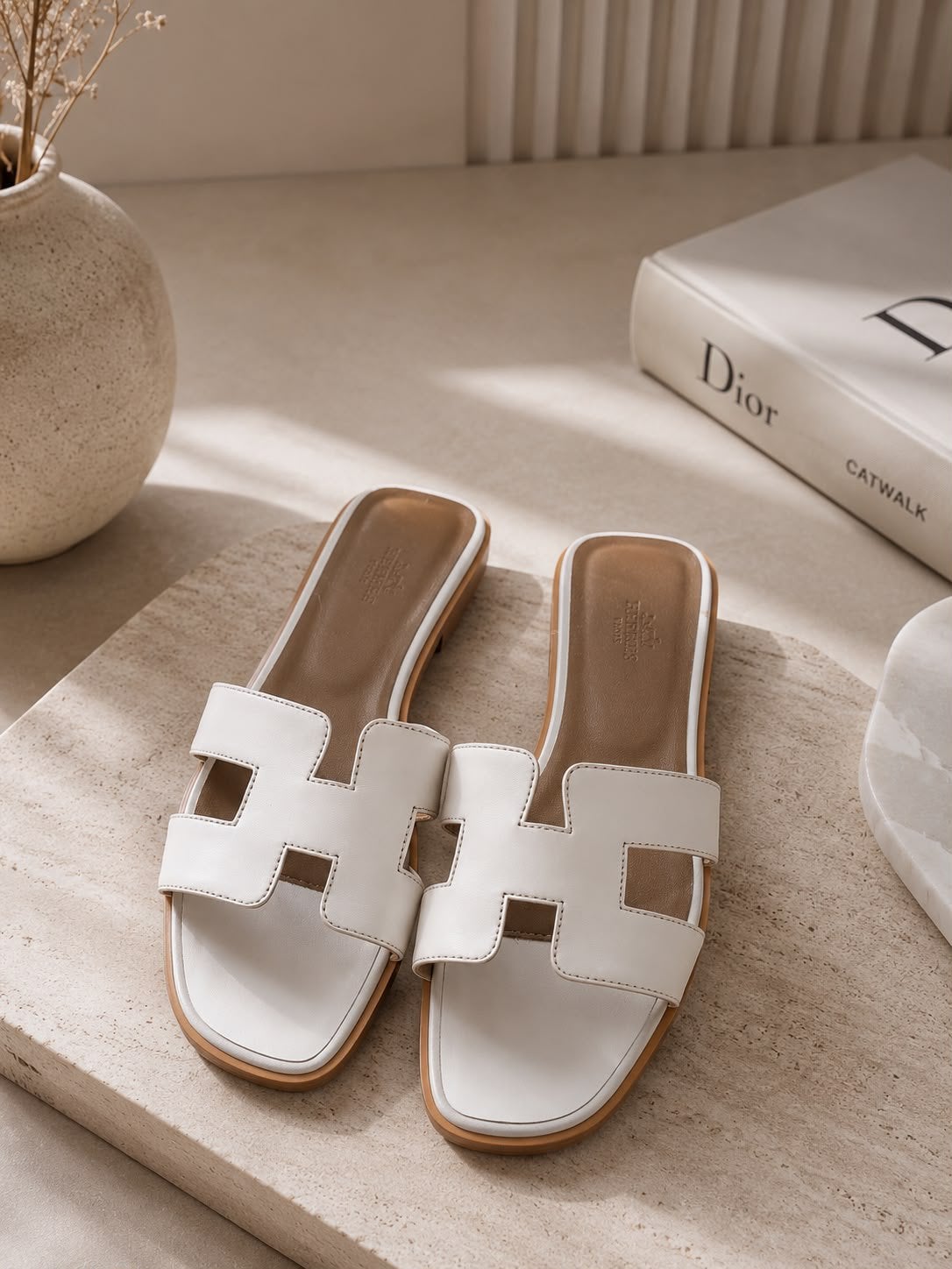 Hermes slippers 37, Kleding | Dames, Schoenen, Ophalen of Verzenden, Nieuw