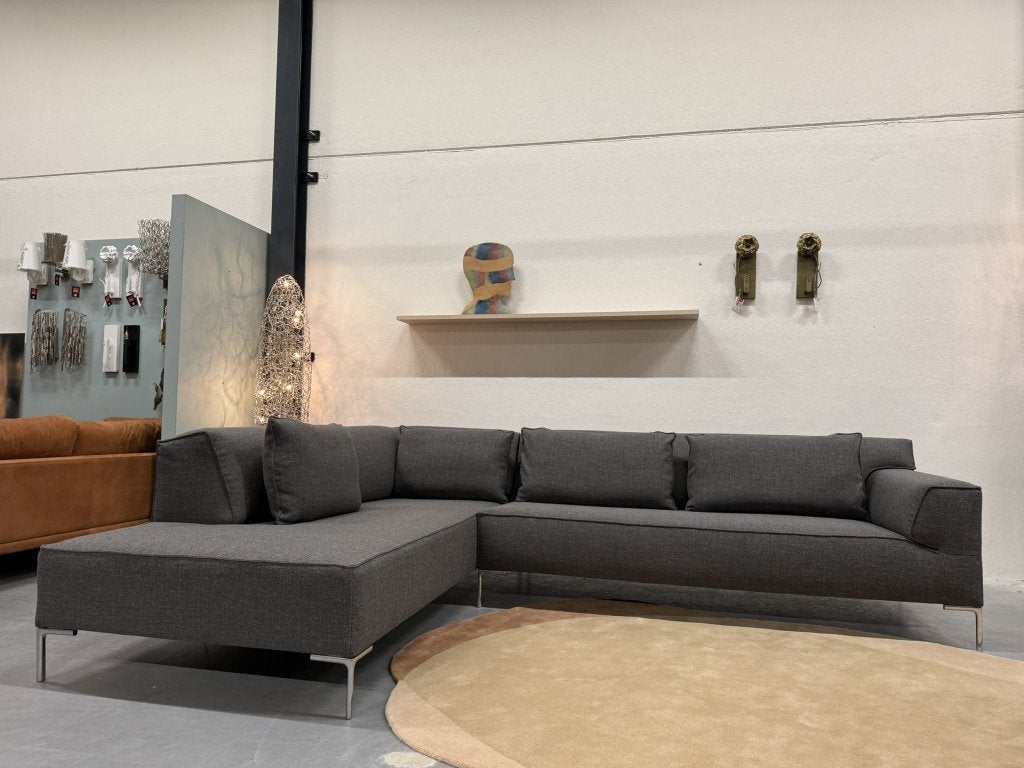 Nieuw Design on Stock Bloq Hoekbank XL milton design bank, Gompenstraat 15, Hoekbank, Ophalen of Verzenden, Contactformulier