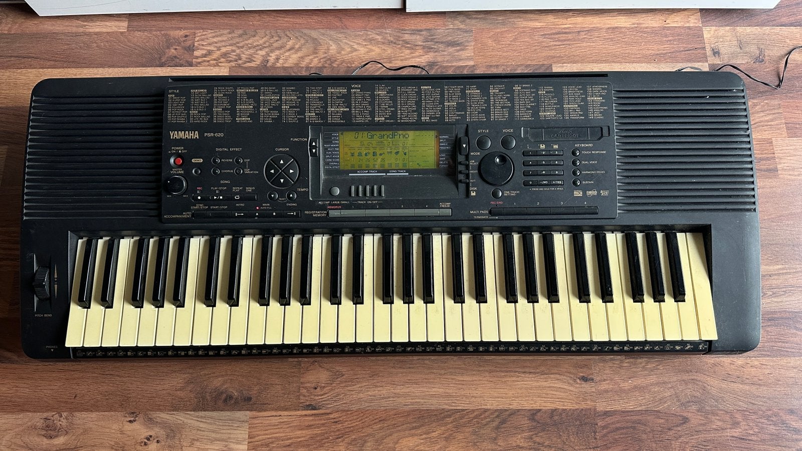 YAMAHA PSR-620, Muziek en Instrumenten, Keyboards, Ophalen, Zo goed als nieuw, 61 toetsen, Yamaha