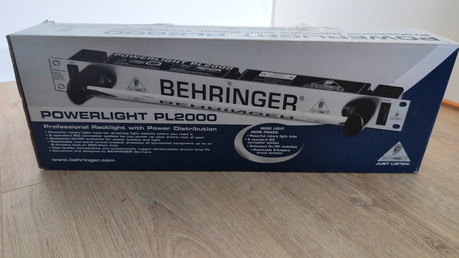 Behringer Powerlight PL2000 Racklight met Stroomdistributie, Ophalen of Verzenden, Zo goed als nieuw
