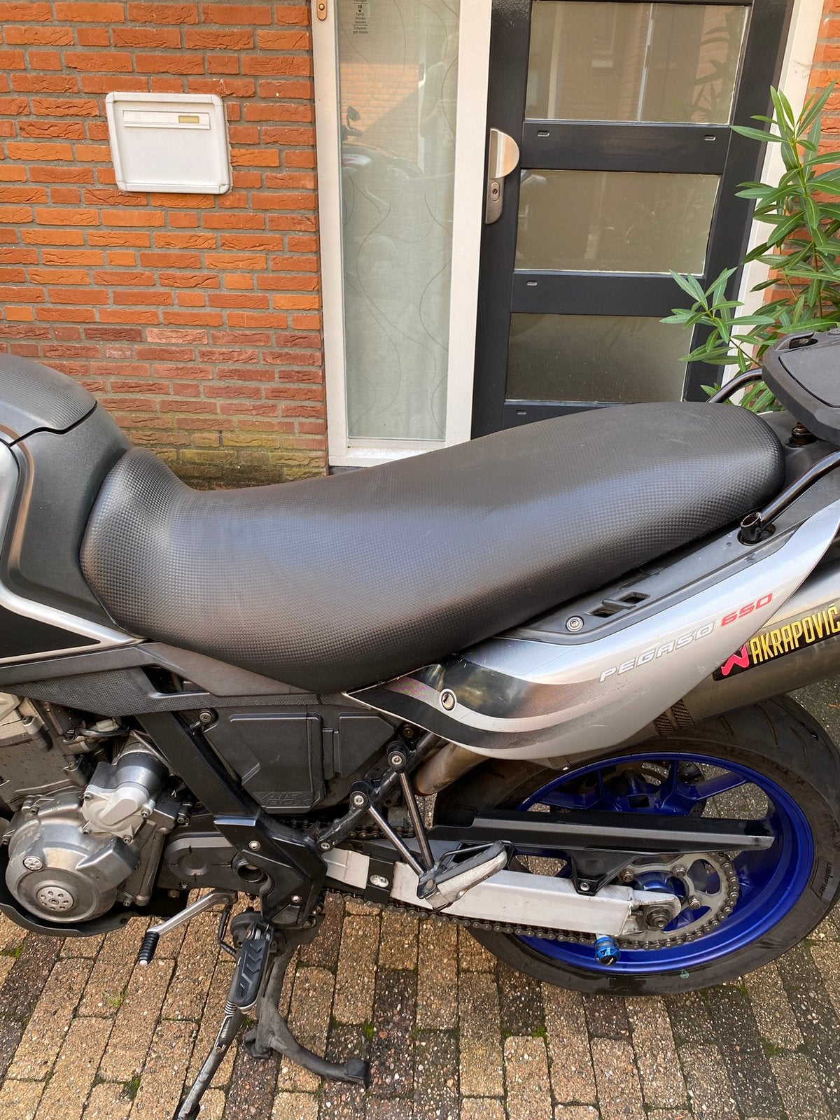 Aprilia Pegaso Strada 650 verhoogd zadel, Ophalen of Verzenden, Gebruikt