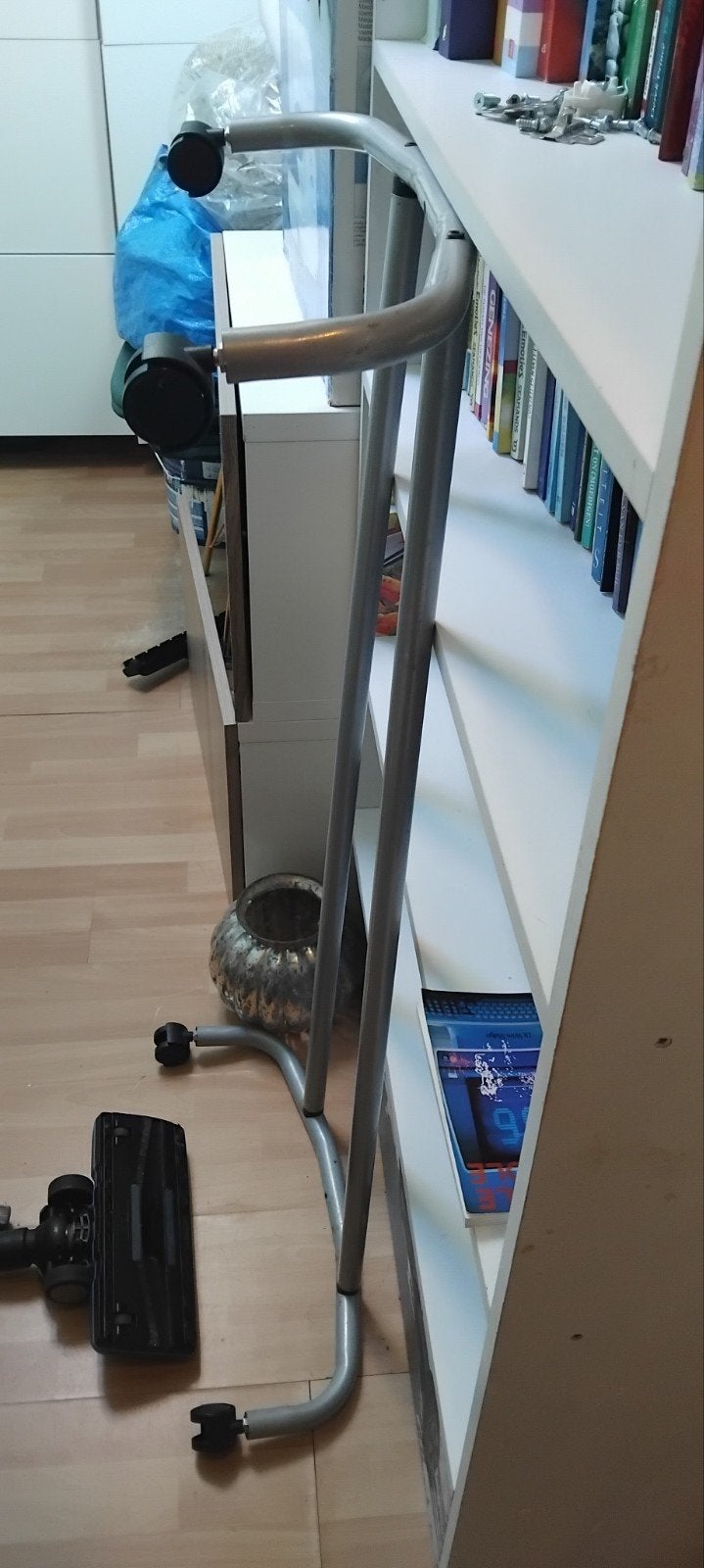 Metalen kledingrek met wielen, Kleding | Dames, Kledingrekken, Ophalen of Verzenden