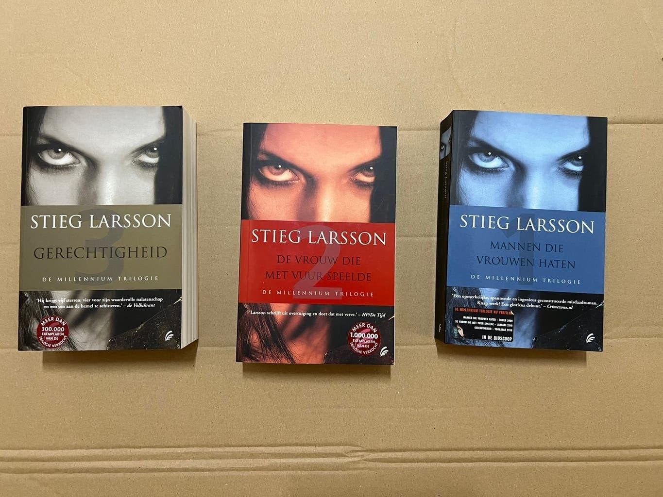 Thrillers/romans van bekende schrijvers o.a.Stieg Larsson., Ophalen of Verzenden, Nieuw, Stieg Larsson, Nederland