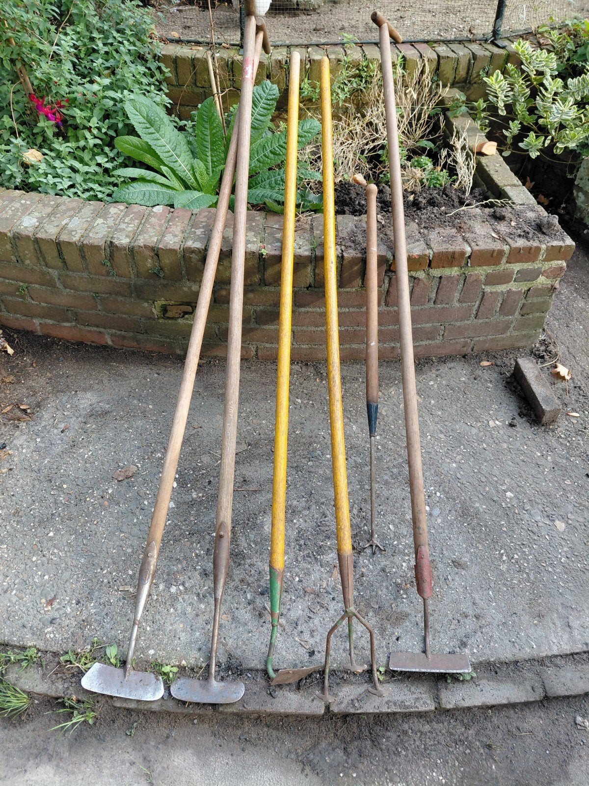 Diverse tuingereedschappen: schoffels, harken en meer, Tuin en Terras, Ophalen, Gebruikt, Schoffel