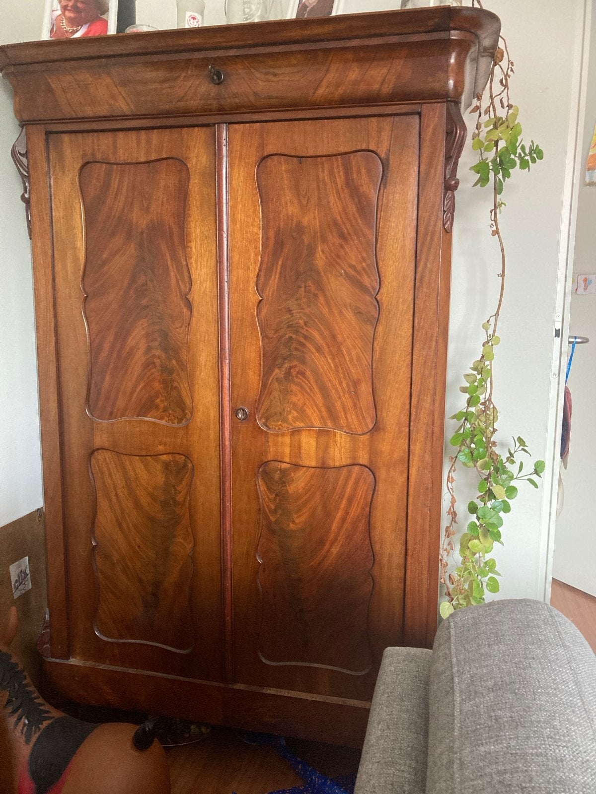 Antieke houten kast, Antiek en Kunst, Antiek | Meubels | Kasten, Ophalen