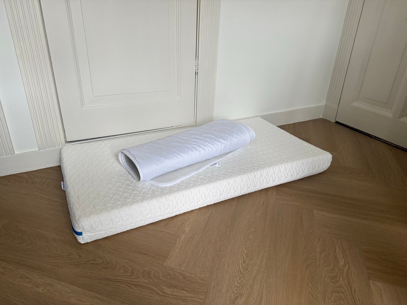 Aerosleep Evolution matras met matrasbeschermer, zeer netjes, Ophalen, Zo goed als nieuw
