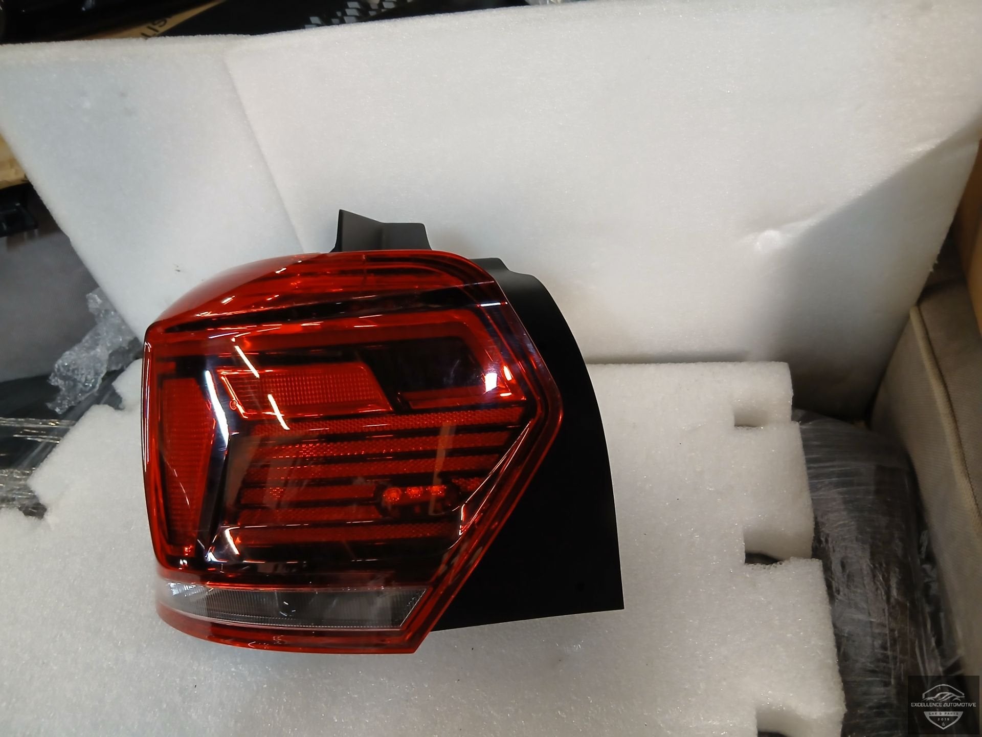 VW Polo 2G 2017-2021 LED Achterlicht Links 2G0945207B, Gebruikt, Volkswagen, Volkswagen AG, Berliner Ring 2
38440  Wolfsburg, DE
