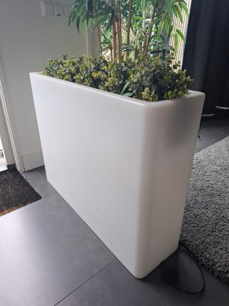 Grote kunststof bloembak met licht voor binnen & buiten, Ophalen, Kunststof, Gebruikt, 60 tot 100 cm