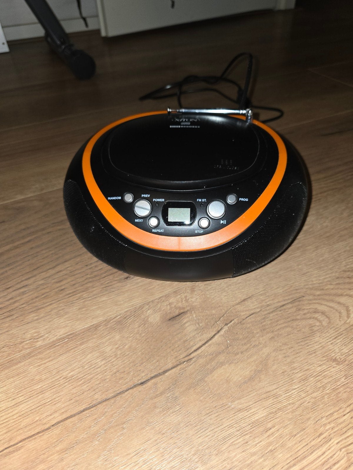 XIRON Draagbare Stereo Radio CD Speler - Zwart/Oranje, Ophalen of Verzenden, Gebruikt, Radio, Met cd-speler