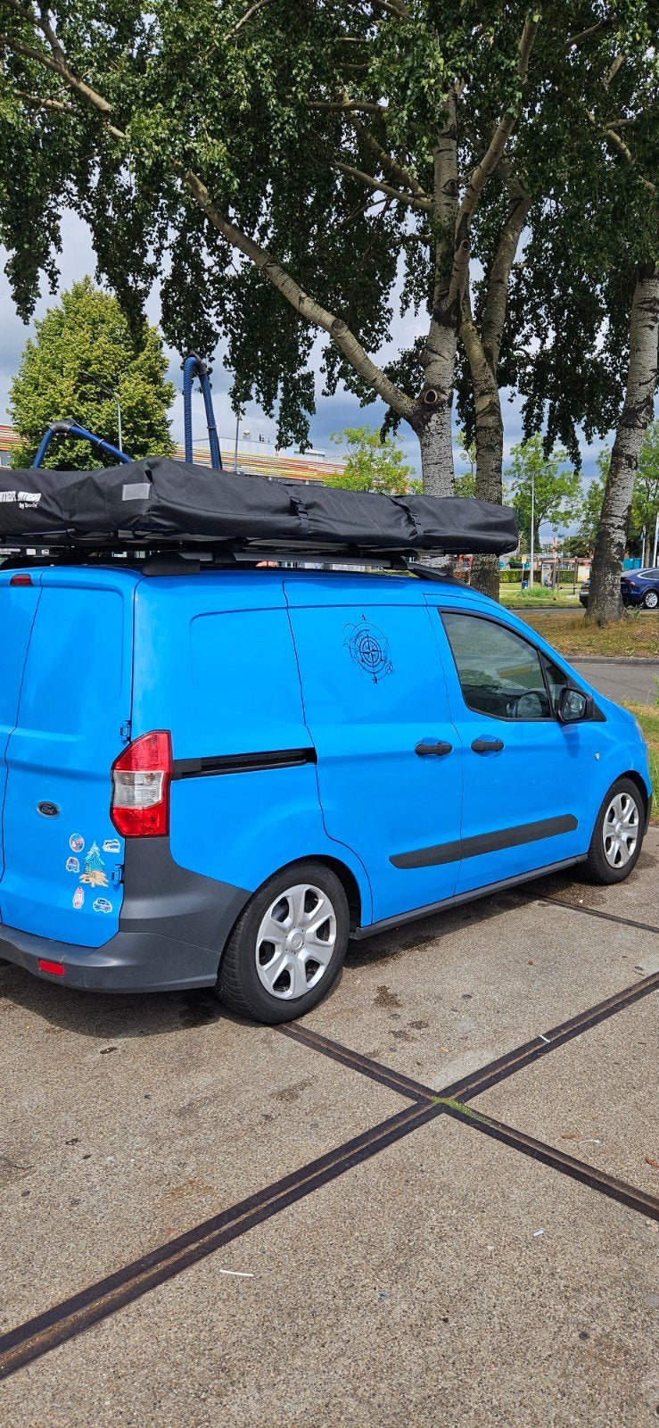 Foto 3 van Ford Transit Courier (2016) met slim keukenblok