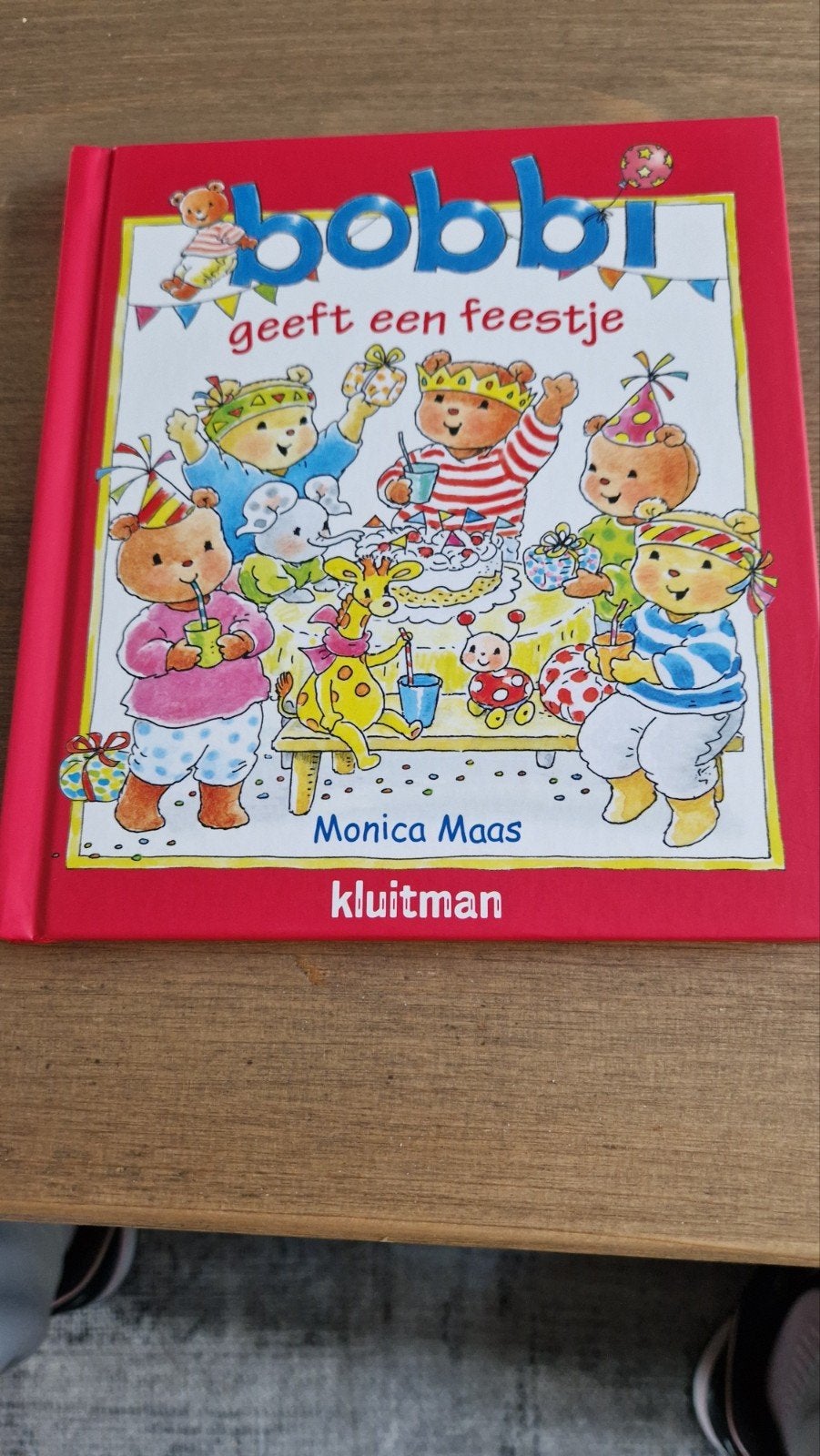 Monica Maas - Bobbi geeft een feestje, Ophalen of Verzenden, Zo goed als nieuw, Monica Maas