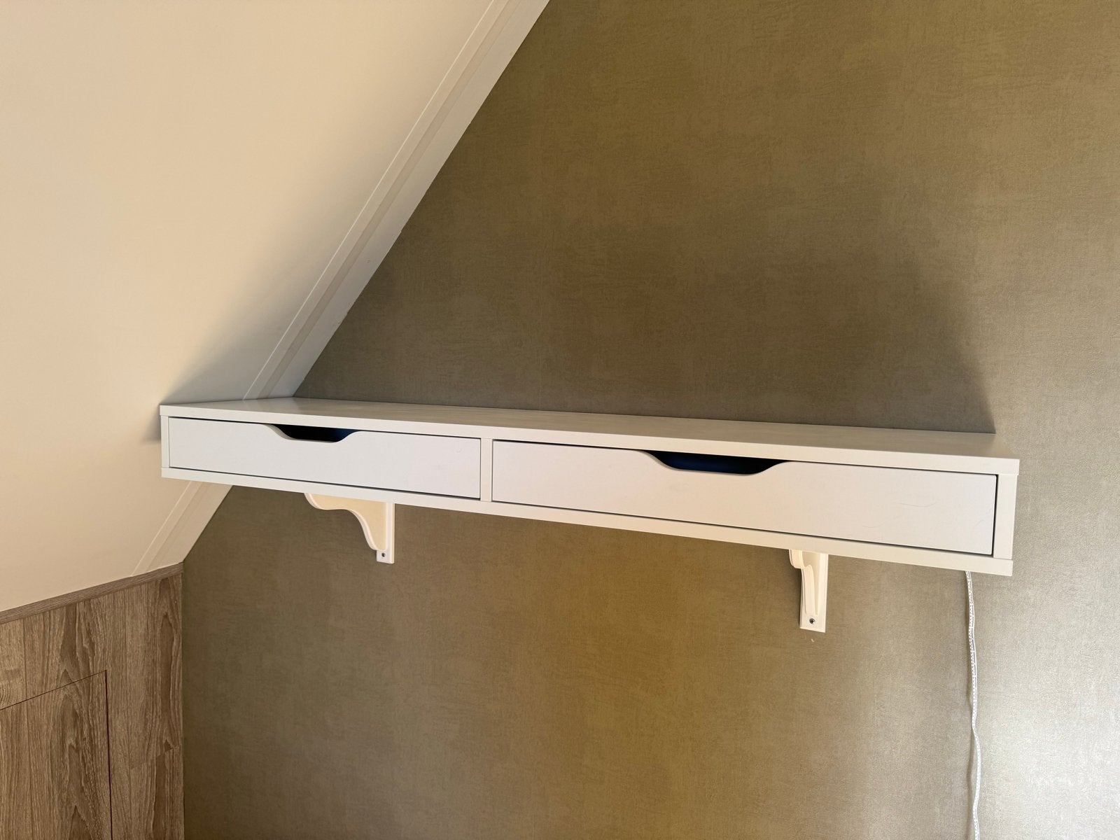 Witte wandplank met lades en LED-verlichting, Ophalen, Zo goed als nieuw