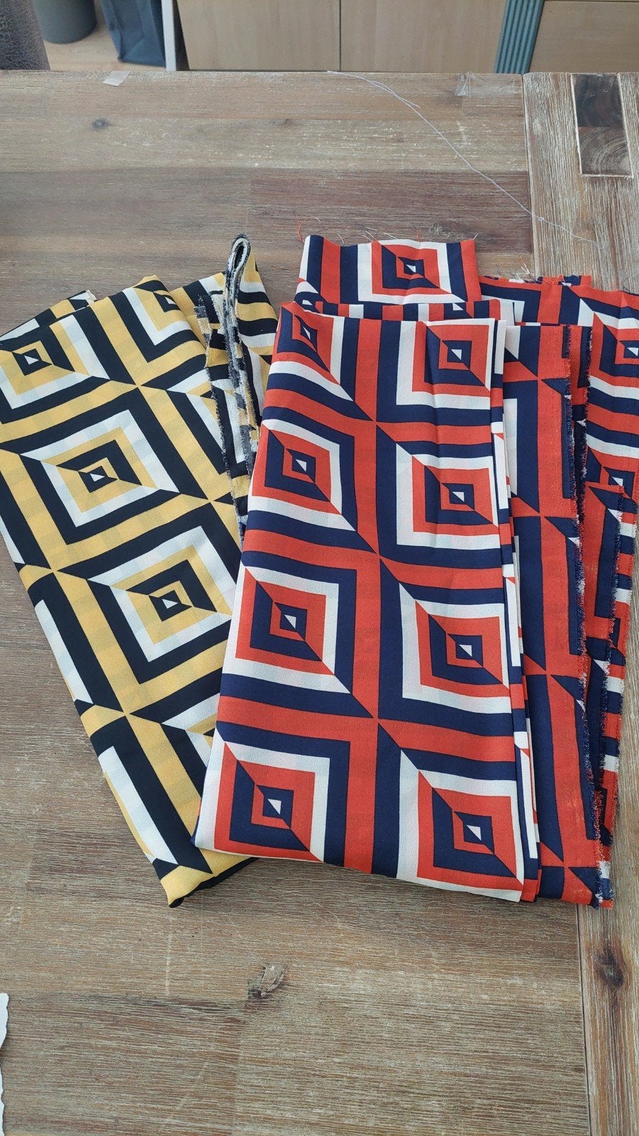 Chiffon retro print, 120 cm of meer, Zwart, Ophalen of Verzenden, Polyester