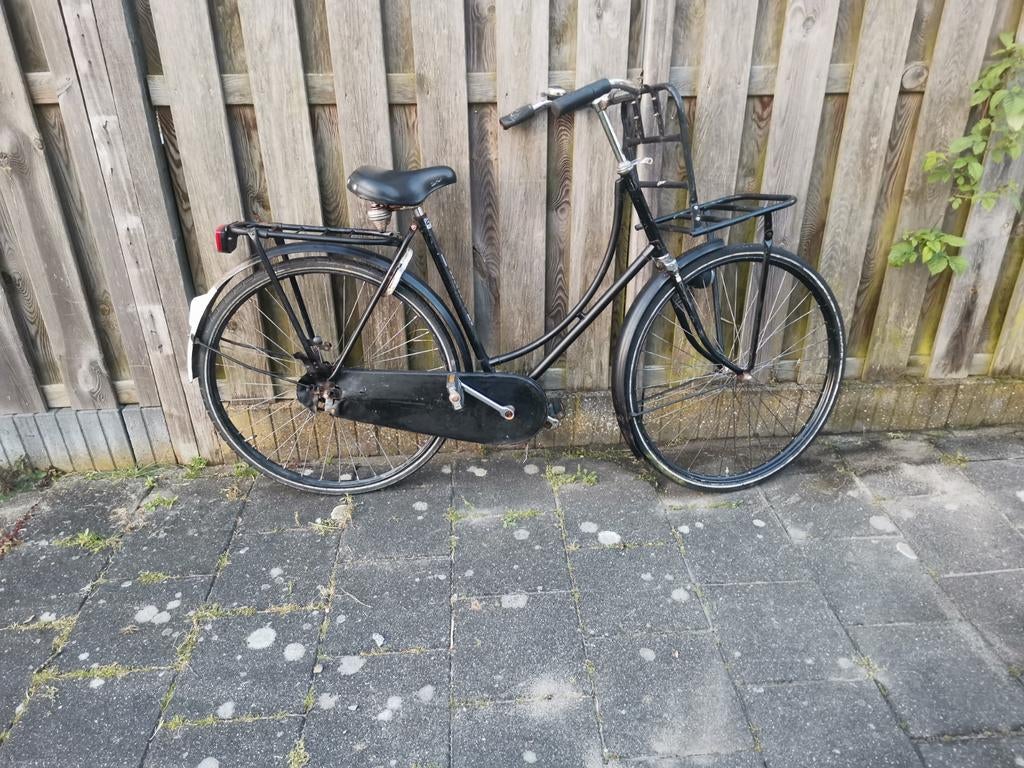 Zwarte damesfiets met voordrager en terugtraprem, Overige merken, Terugtraprem, Ophalen of Verzenden, 53 tot 56 cm