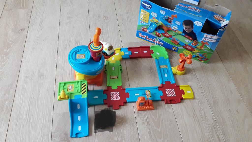 Vtech Toet Toet auto’s vliegveld., Kinderen en Baby's, Speelgoed | Vtech, Ophalen, Gebruikt, 2 tot 4 jaar