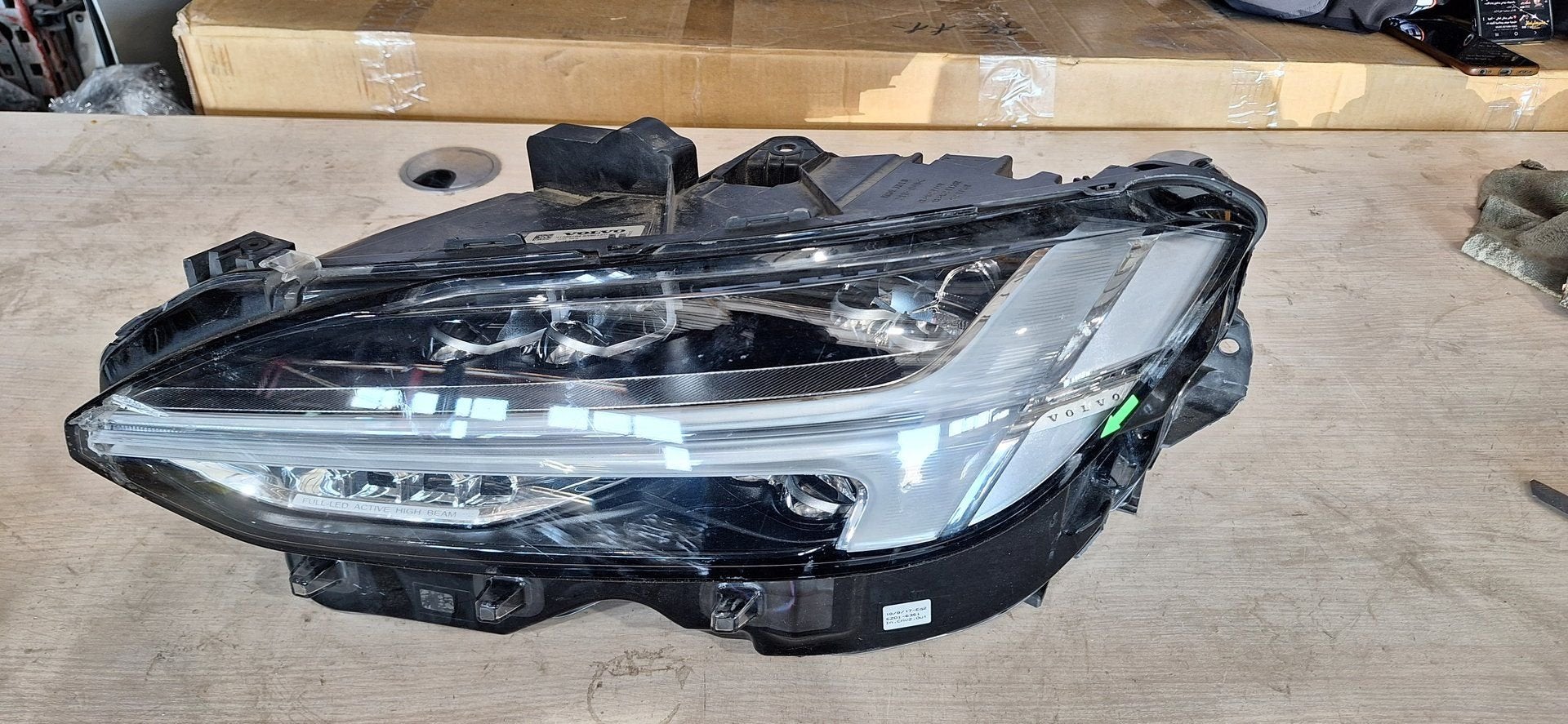 Volvo S90, V90 koplamp 31386164, Gebruikt, -, -, Ophalen of Verzenden
