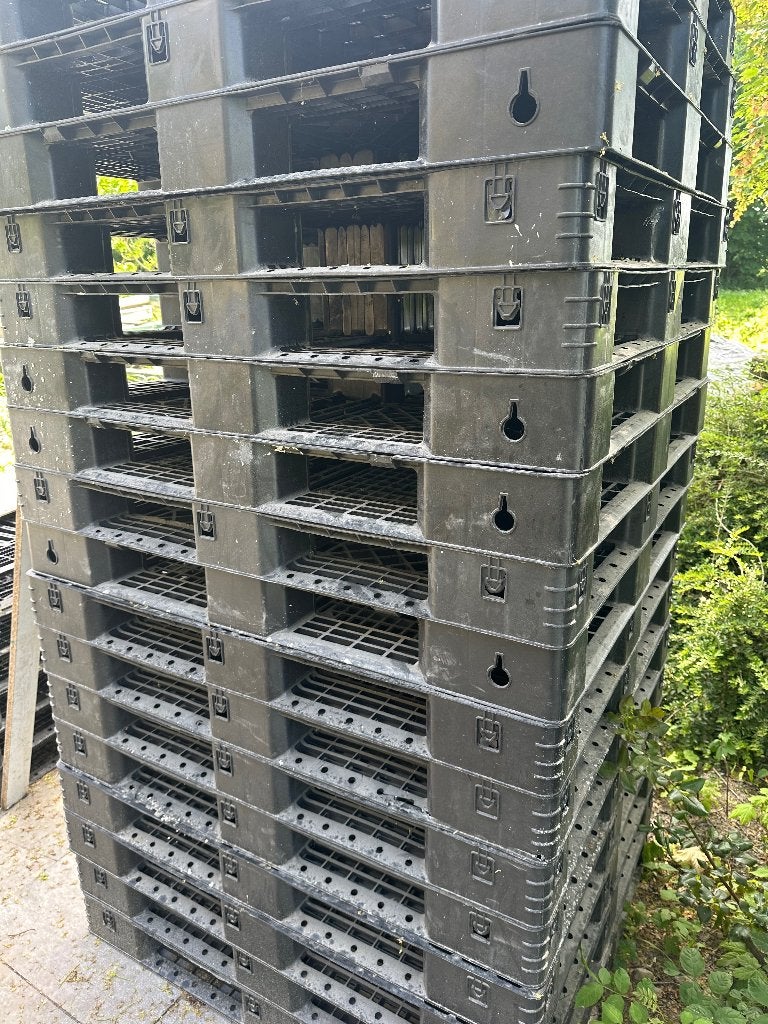 Kunststof pallets, Doe-het-zelf en Verbouw, Kratten en Dozen, Ophalen, Gebruikt, 100 cm of meer, 60 cm of meer