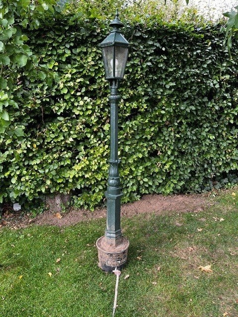 Zware gietijzeren tuin-/lantaarnpaal, Tuin en Terras, Ophalen, Gebruikt