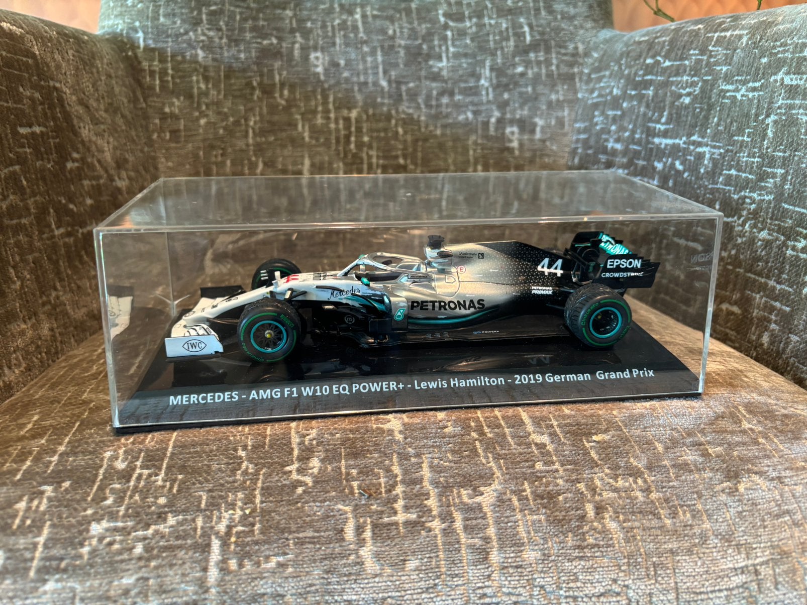 Lewis hamilton model duitsland 2019, Hobby en Vrije tijd, Modelauto's | 1:24, Ophalen of Verzenden, Zo goed als nieuw, Overige merken