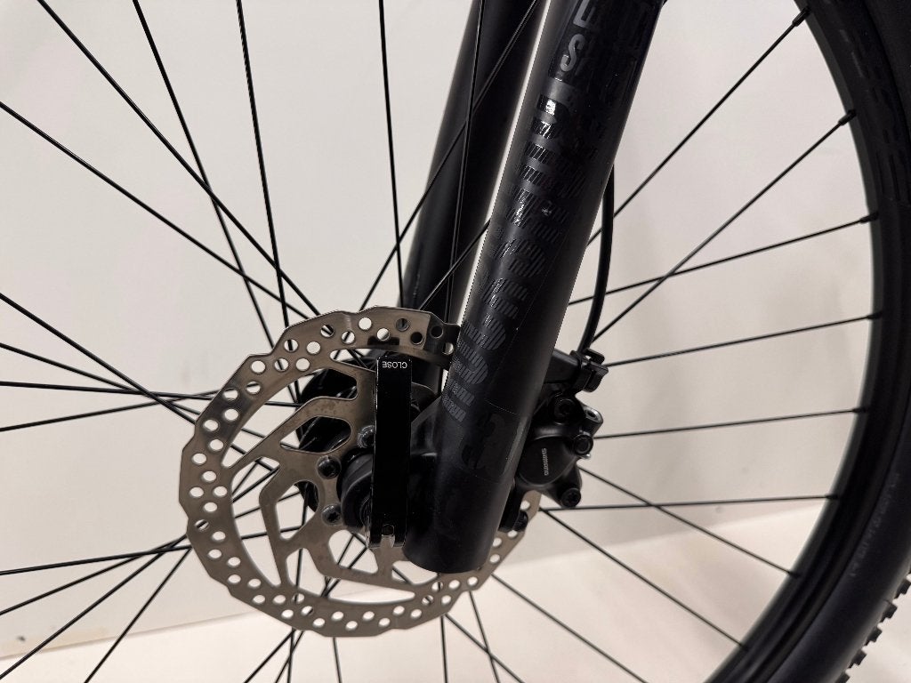 Foto 7 van Trek X-caliber 7 mountainbike Nieuwstaat 16 versnellingen