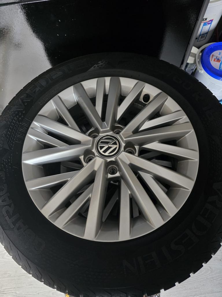 4 banden + velgen te koop – VW T-Roc, Ophalen of Verzenden, All Season, Banden en Velgen