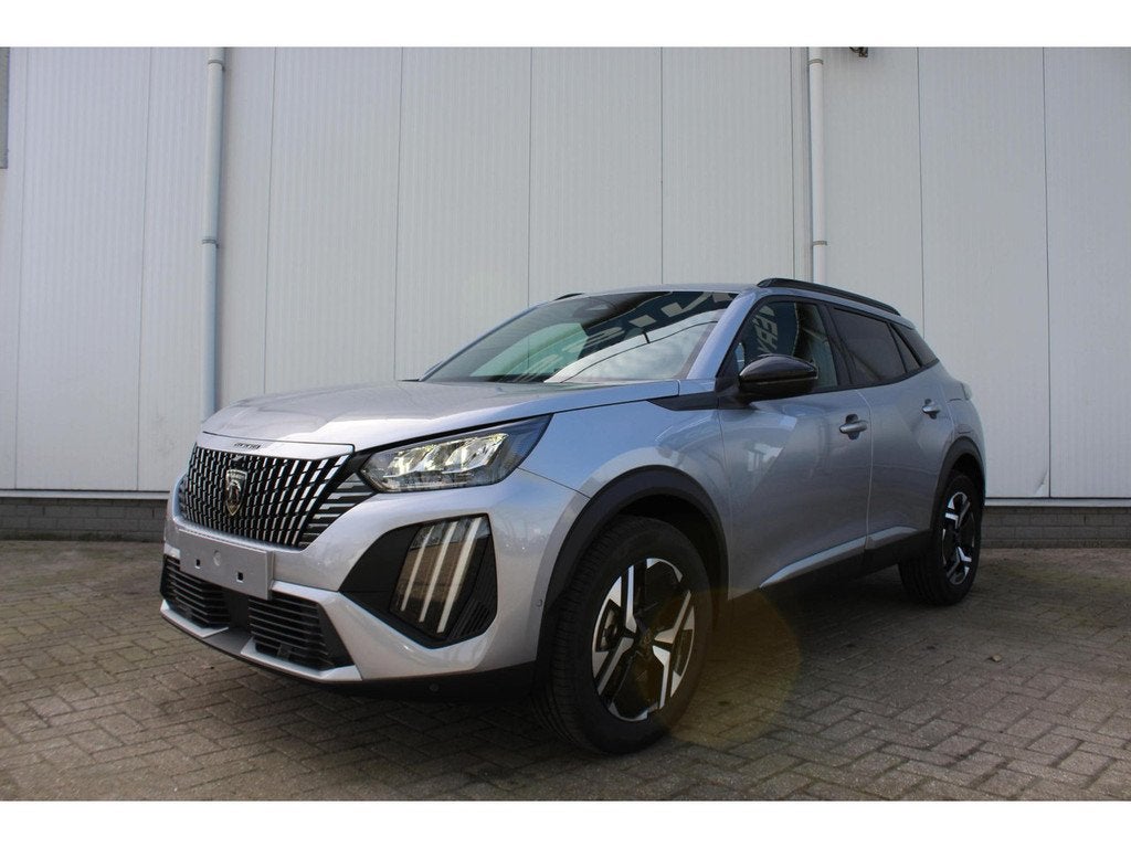 Peugeot 2008 1.2 Hybrid 145 Allure | Navigatie | Parkeercame, Auto's, Peugeot, Automaat, Gebruikt, 1199 cc, Bedrijf