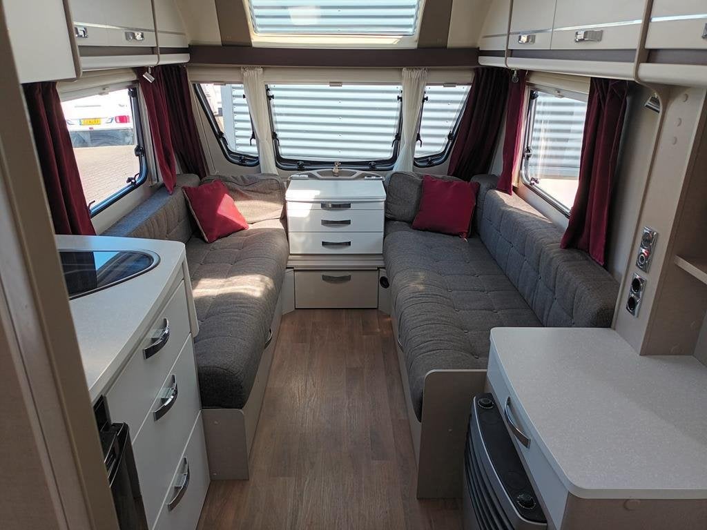Swift Mondial 420 SE, Caravans en Kamperen, Caravans, Dwarsbed, Schokbreker, Tot en met 2, Bedrijf