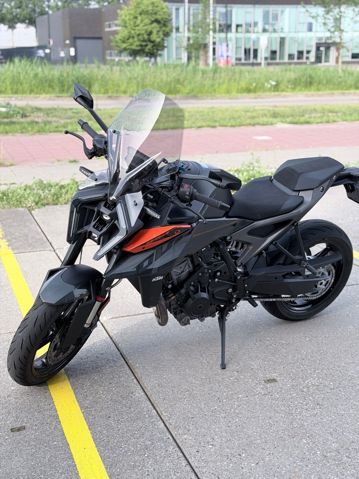 KTM 990 DUKE (bj 2024), 2 cilinders, 950 cc, Motorrijbewijs A, Gebruikt