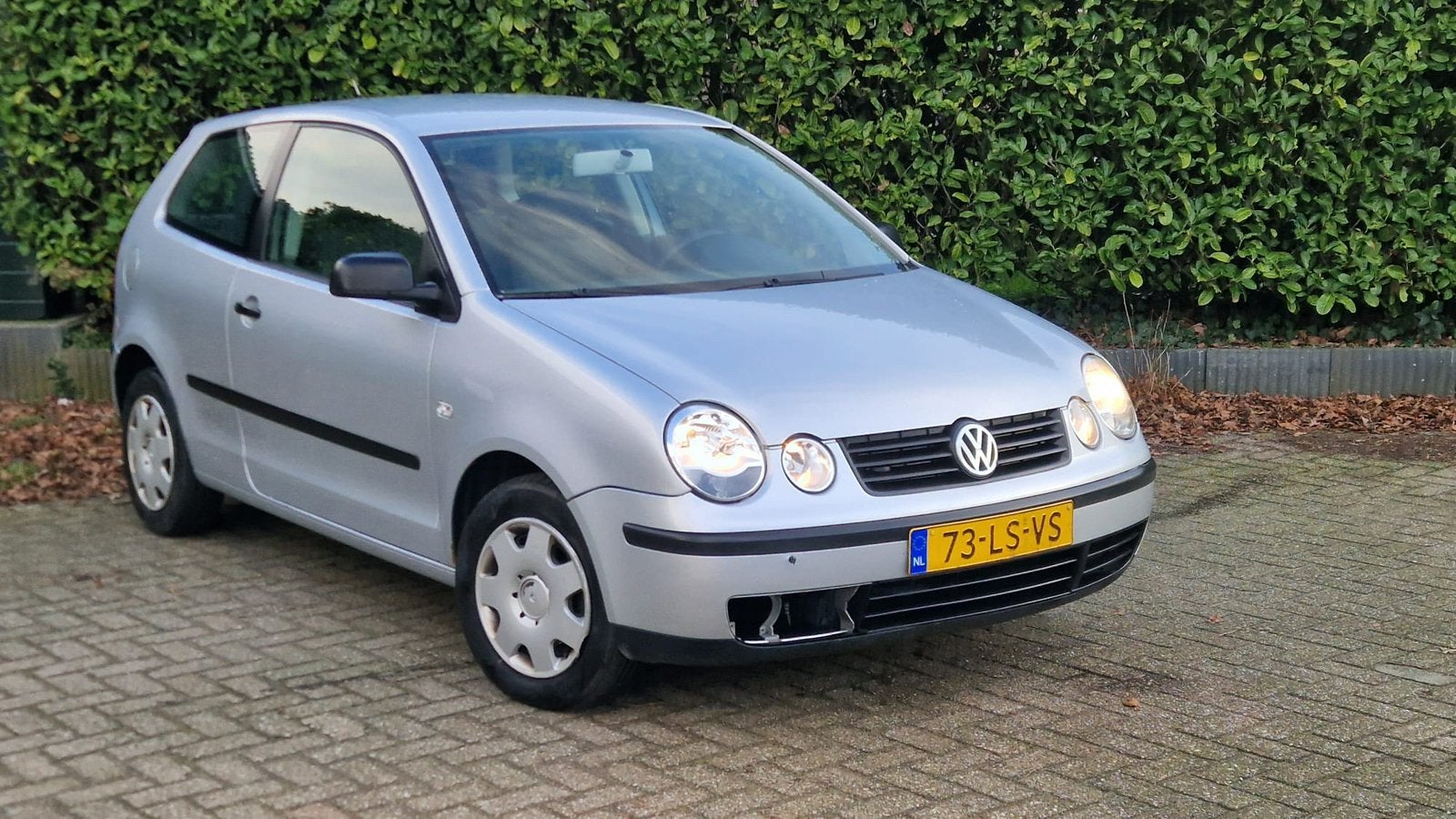 Volkswagen Polo 1.4 55KW 2003 Grijs apk 2027, Auto's, Volkswagen, Voorwielaandrijving, Stof, 4 cilinders, Origineel Nederlands