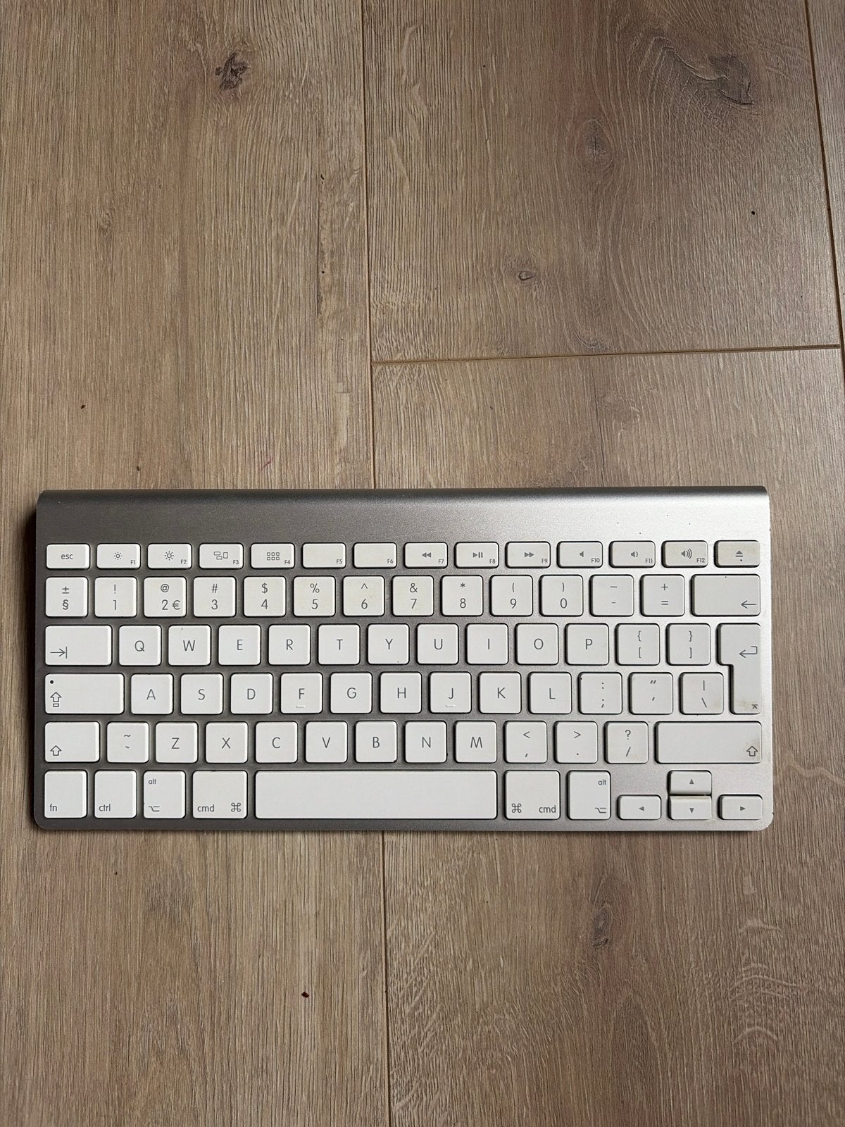 Origineel Apple toetsenbord - Werkt perfect, Computers en Software, Ophalen of Verzenden, Qwerty, Gebruikt, Draadloos