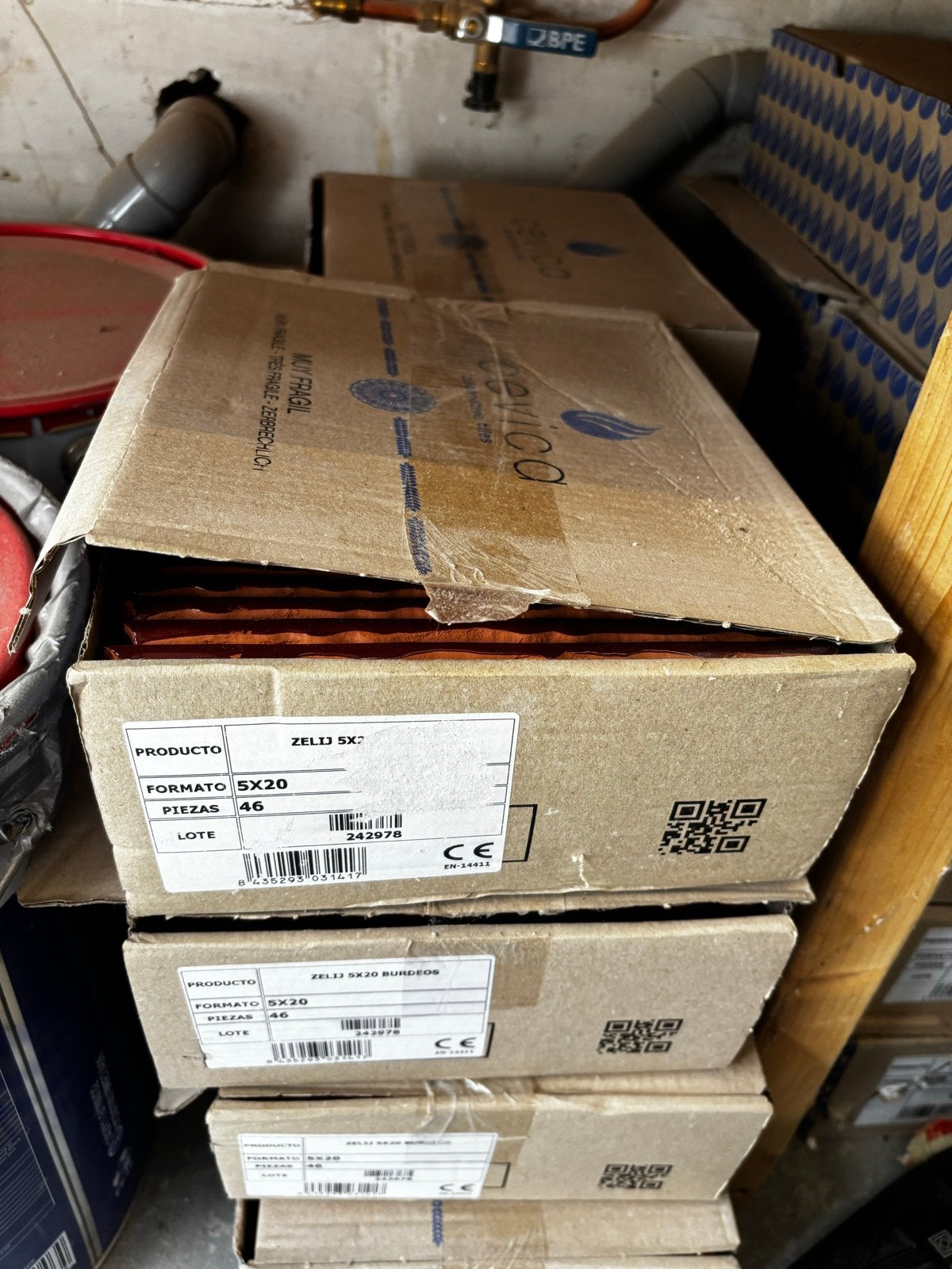 Cevica bordeauxrode wandtegels 5x20 cm, Nieuw, 20 tot 40 cm, Minder dan 5 m², Wandtegels