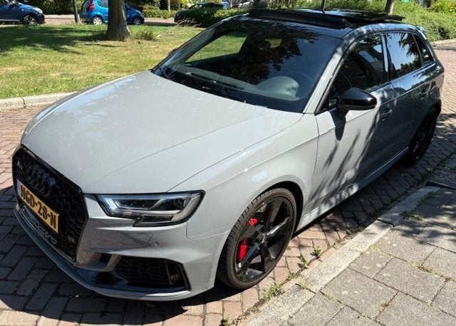 Audi A3 RS3 2.5 Tfsi 400pk Quattro S Tronic 2019 Grijs Pano, Auto's, Audi, Zwart, 1505 kg, Alcantara, Vierwielaandrijving