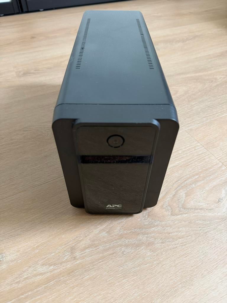 APC BX750MI UPS - Ononderbreekbare Stroomvoorziening, Ophalen of Verzenden, Zo goed als nieuw