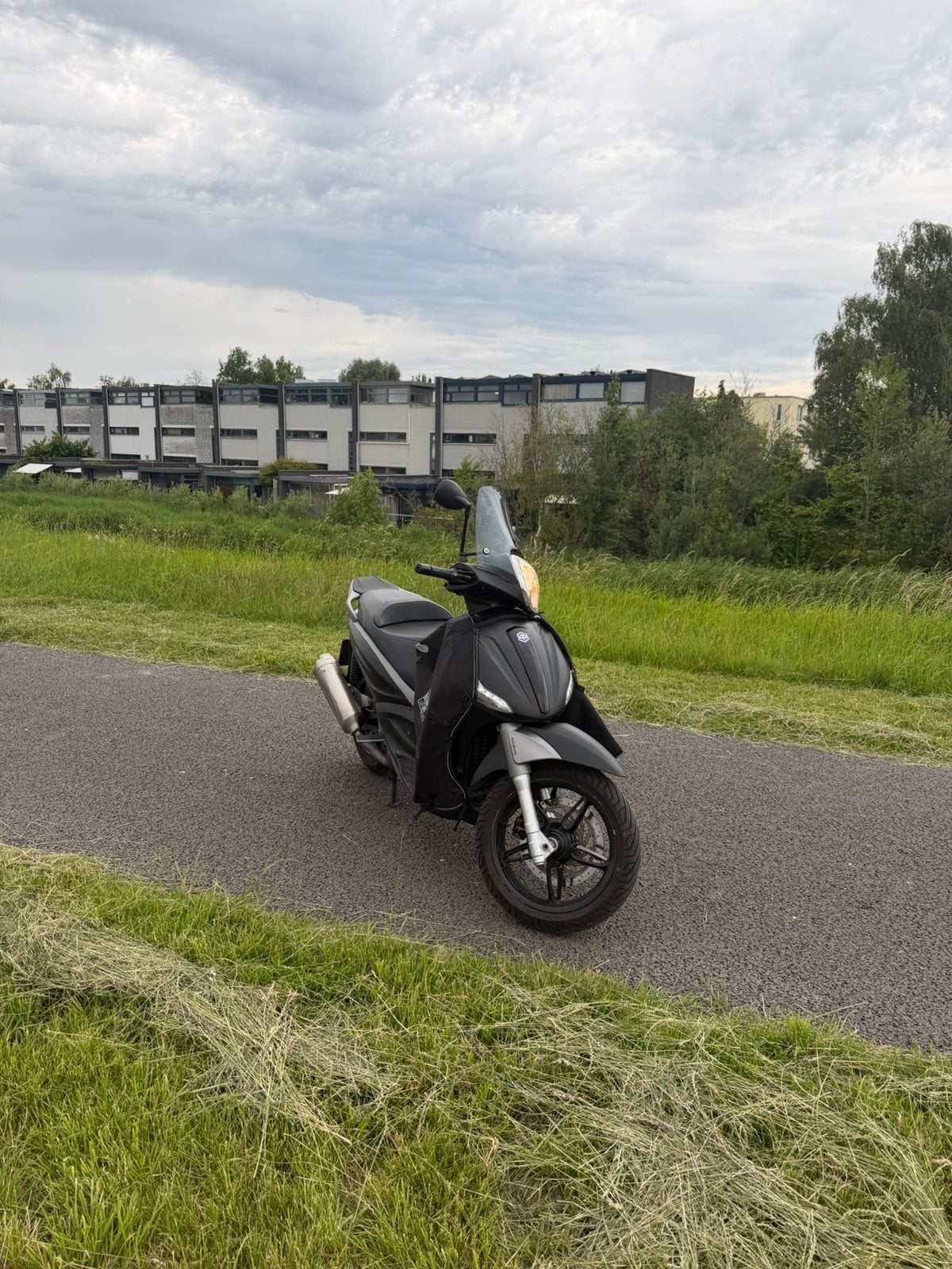 Piaggio Beverly 350cc A1 Malossi, Ophalen of Verzenden, Zo goed als nieuw, Benzine, Overige modellen