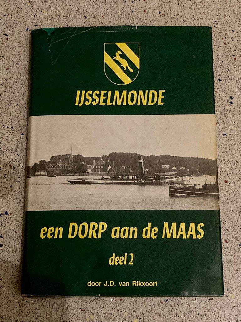 IJsselmonde een dorp aan de Maas deel 2, Boeken, Geschiedenis | Stad en Regio, Verzenden, Zo goed als nieuw