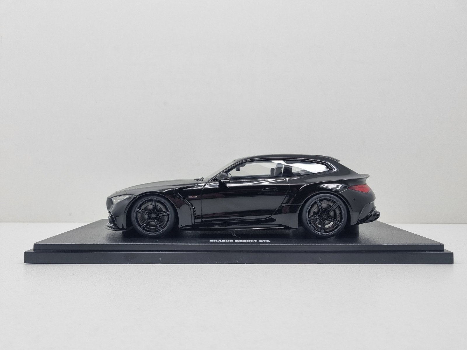 Gt Spirit Mercedes-Benz Brabus Rocket GTS 1/999 1:18 Nieuw, Ophalen of Verzenden, Nieuw, Auto