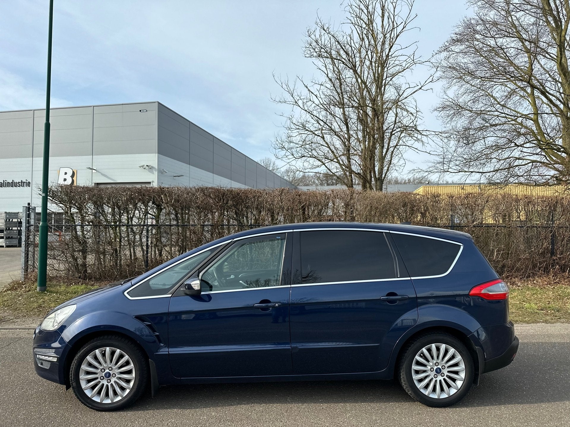 Ford S-Max 1.6 EcoBoost Titanium NAVI/PDC/CRUISE/CLIMA, Auto's, Ford, Voorwielaandrijving, Gebruikt, Zwart, 4 cilinders