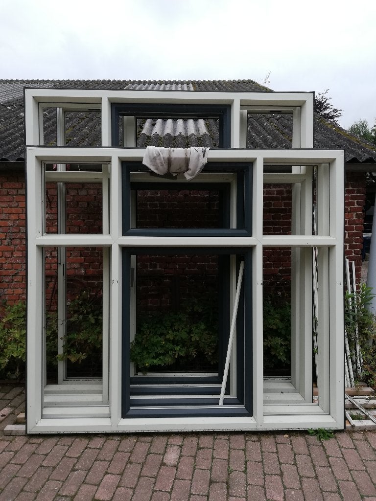 5 kunststof kozijnen 203,5x228br en 253x228br plus deur, Ophalen, Kunststof, 150 tot 225 cm, Raamkozijn