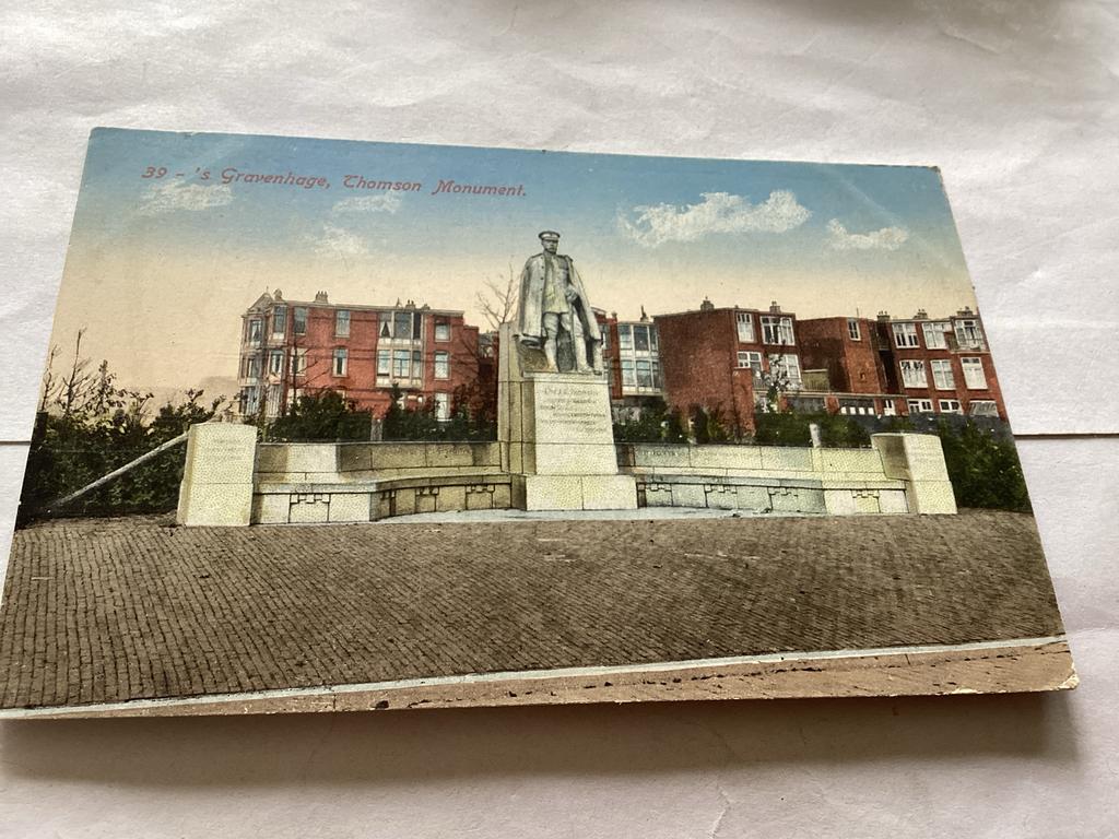 Oude Ansichtkaart 's-Gravenhage, Thomson Monument, Ophalen of Verzenden, 1940 tot 1960, Gelopen, Zuid-Holland