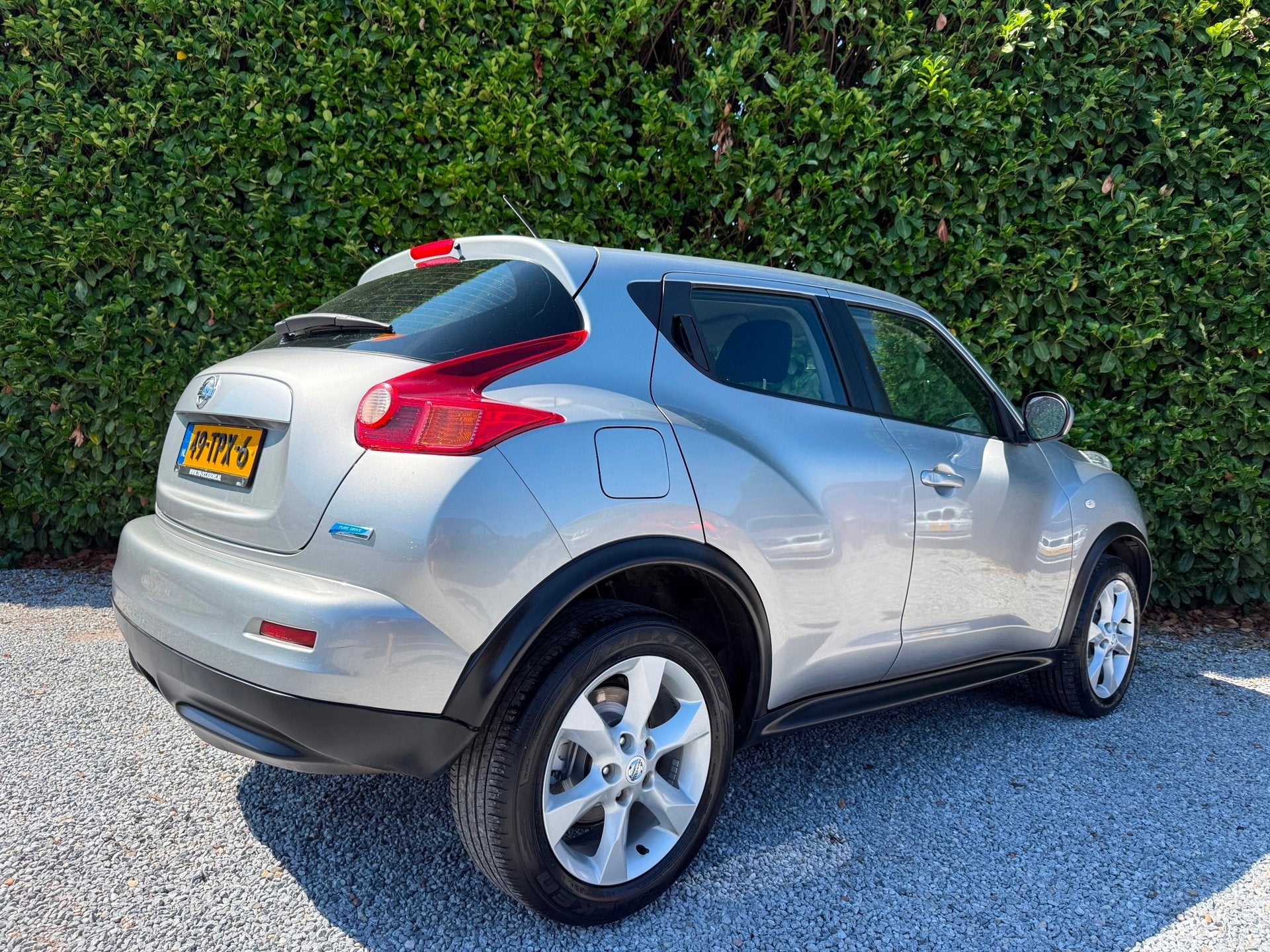 Nissan Juke 1.6 Acenta Eco | NWE APK | AIRCO | CRUISE | NAP, Voorwielaandrijving, Euro 5, Stof, Zwart