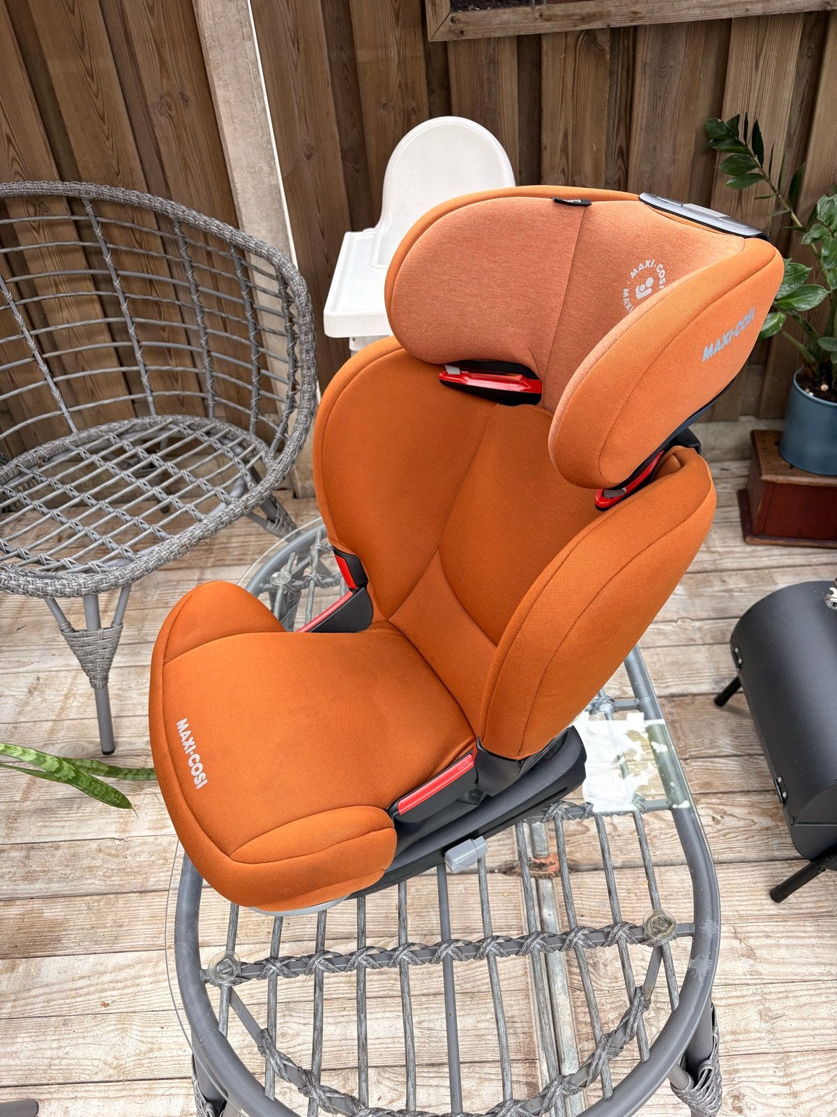 Maxi-Cosi RodiFix AirProtect autostoel bruin, Ophalen, 15 t/m 36 kg, Verstelbare rugleuning, Zo goed als nieuw