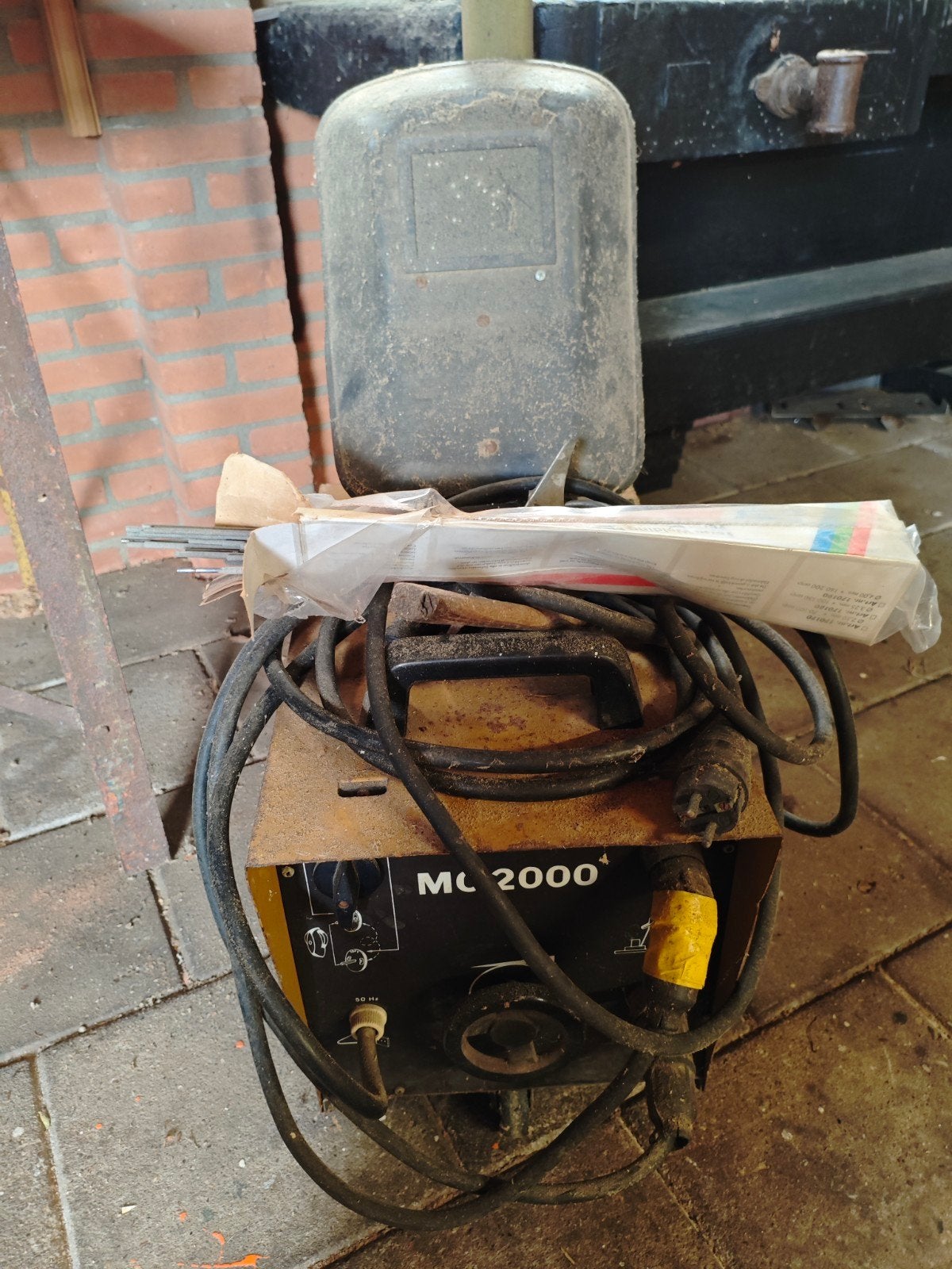 MacTool MC 2000 Lasapparaat met toebehoren, Ophalen, Gebruikt, Minder dan 150 ampère, Elektroden