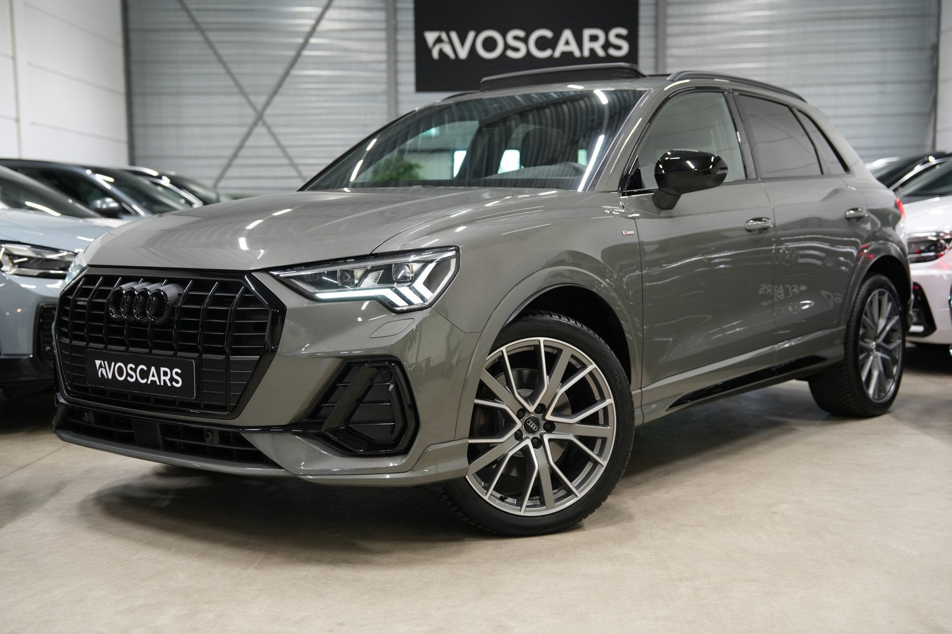 Audi Q3 45 TFSI 230PK quattro S Line * Pano - Trekhaak - B&O, Auto's, Dealer onderhouden, Leder en Stof, Vierwielaandrijving, SUV of Terreinwagen
