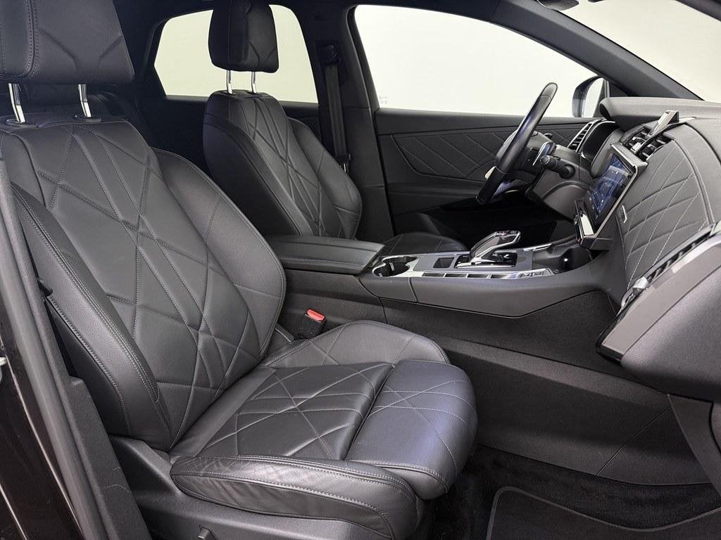 DS 7 Crossback 1.6T 180pk Aut. RIVOLI Pano/Trekhaak/Leder/Na, Auto's, Dealer onderhouden, 4 cilinders, SUV of Terreinwagen, 1598 cc