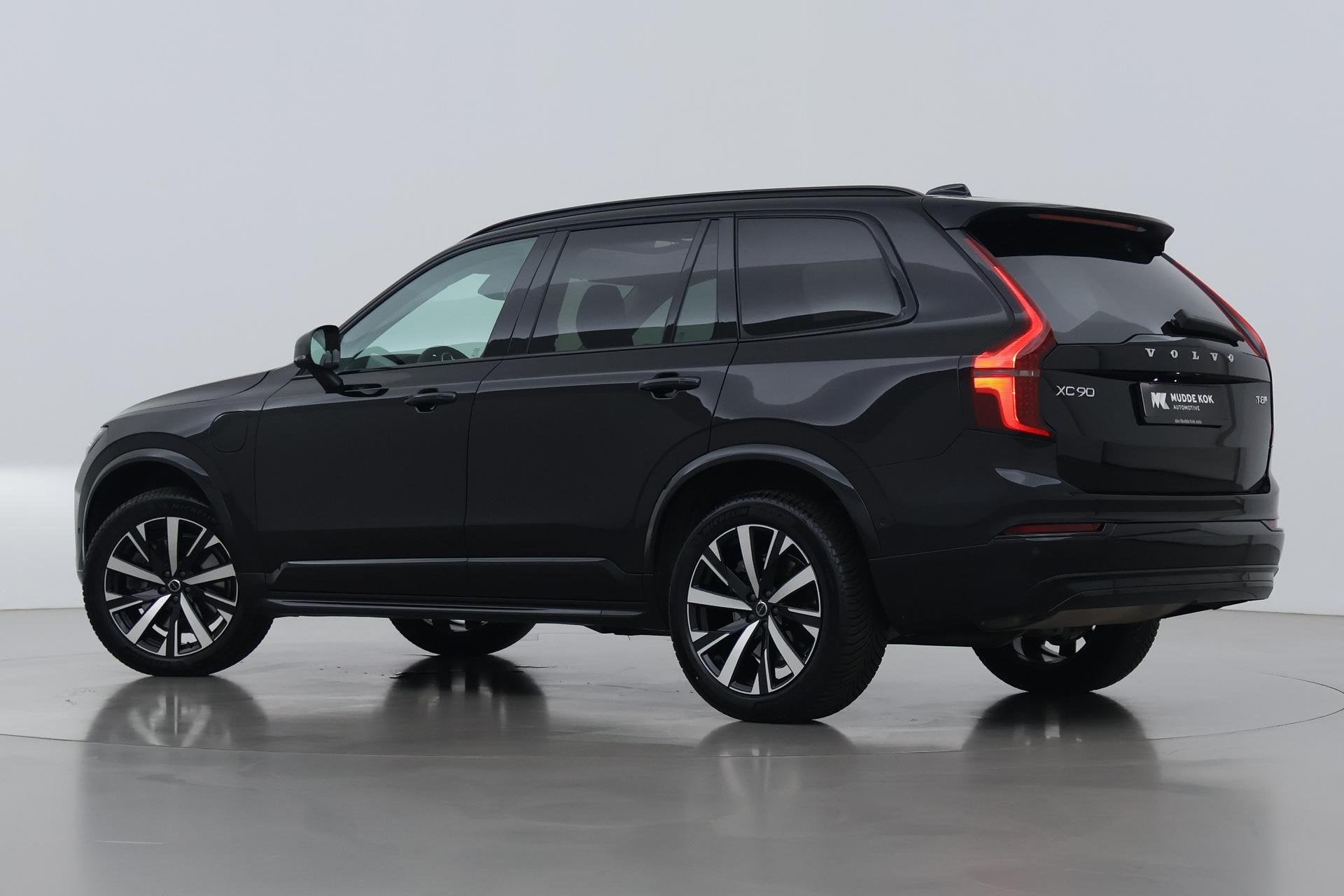 Volvo XC90 T8 Ultra Dark | Bowers&Wilkins | Stoelventilatie, Startonderbreker, Gebruikt, Euro 6, 4 cilinders