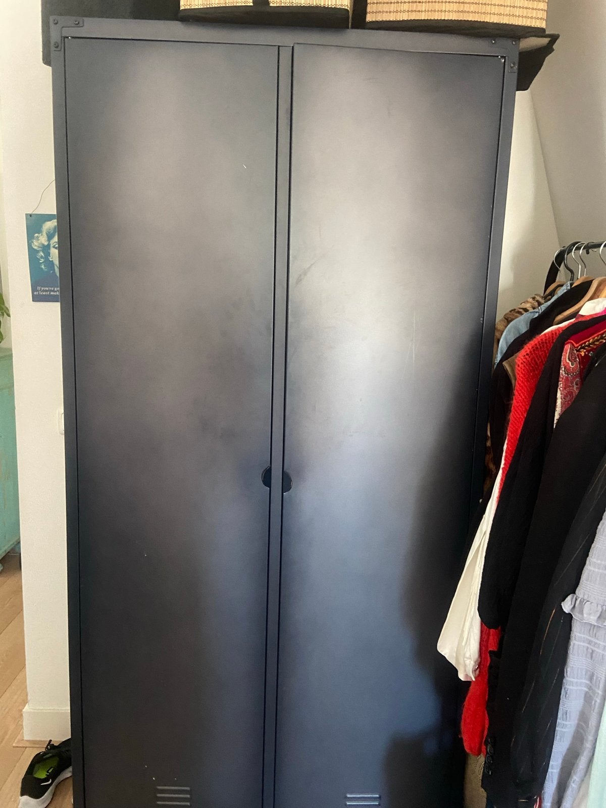 Zwarte metalen kledingkast met hang- en legruimte, Ophalen, Gebruikt, 50 tot 100 cm, Metaal
