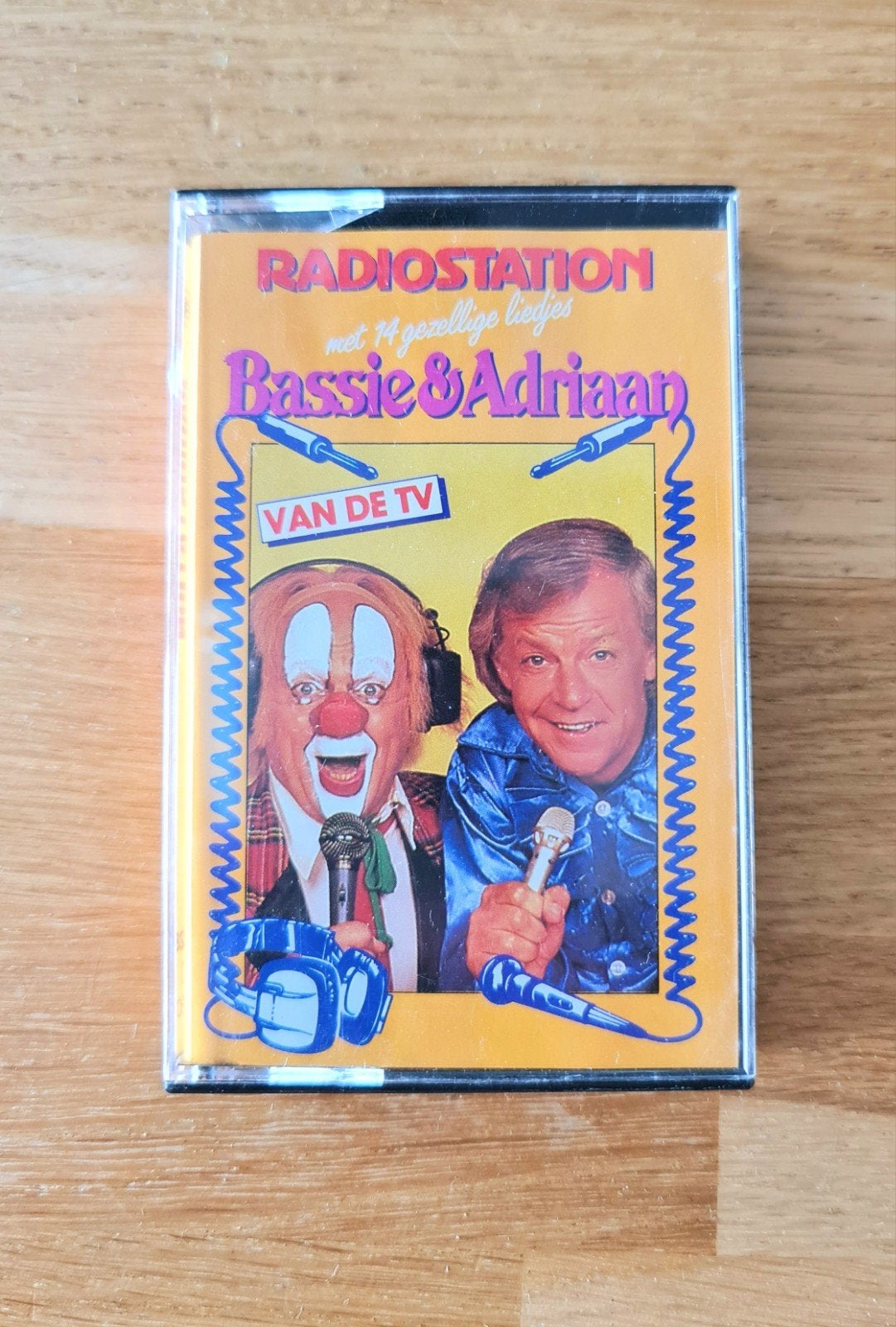 Radiostation Bassie & Adriaan - cassettebandje, Cd's en Dvd's, Kinderen en Jeugd, 1 bandje, Ophalen of Verzenden, Zo goed als nieuw