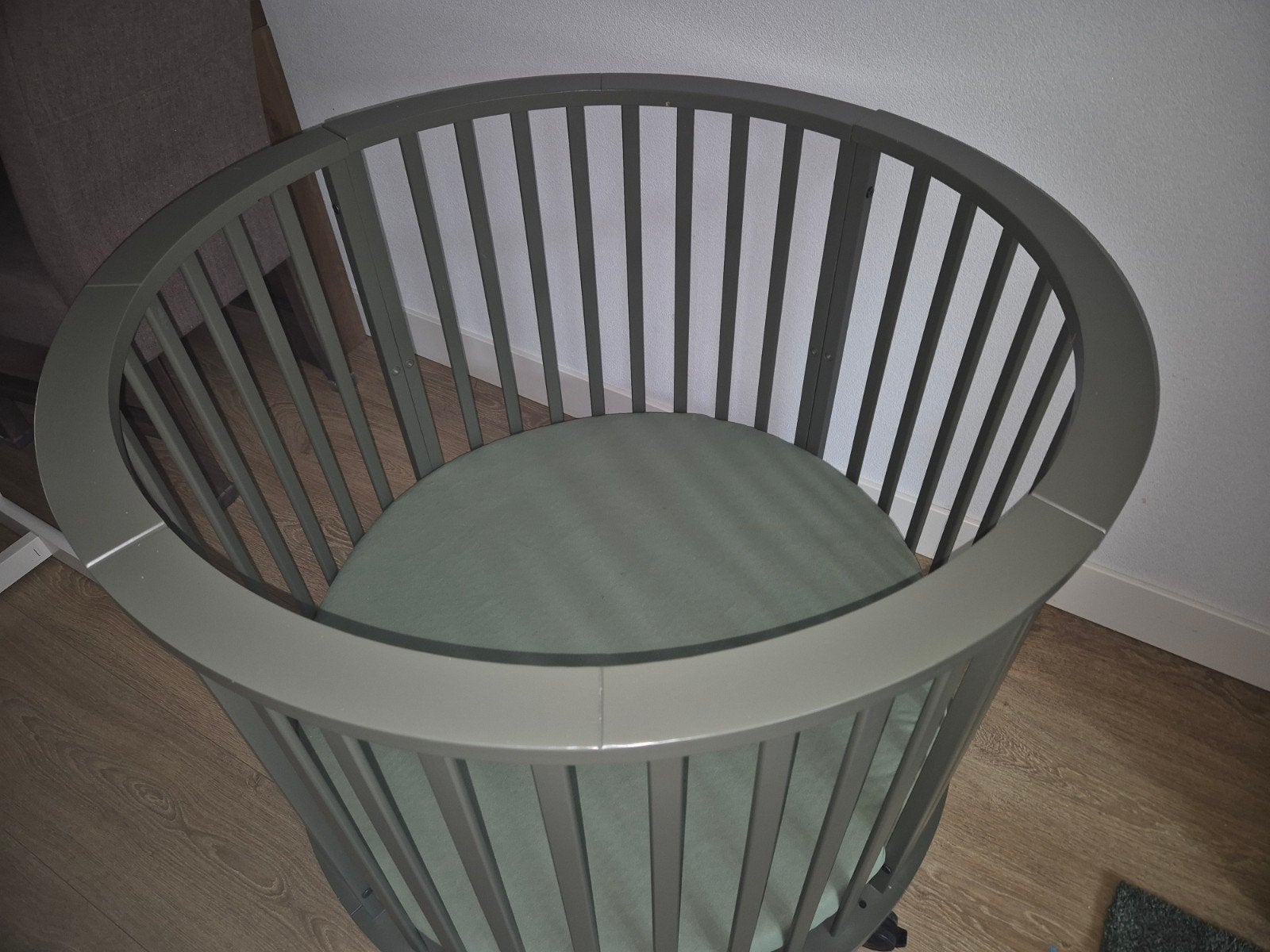 Ronde box met wieltjes inclusief matras, Kinderen en Baby's, Ophalen, Gebruikt, Rond, Wieltjes